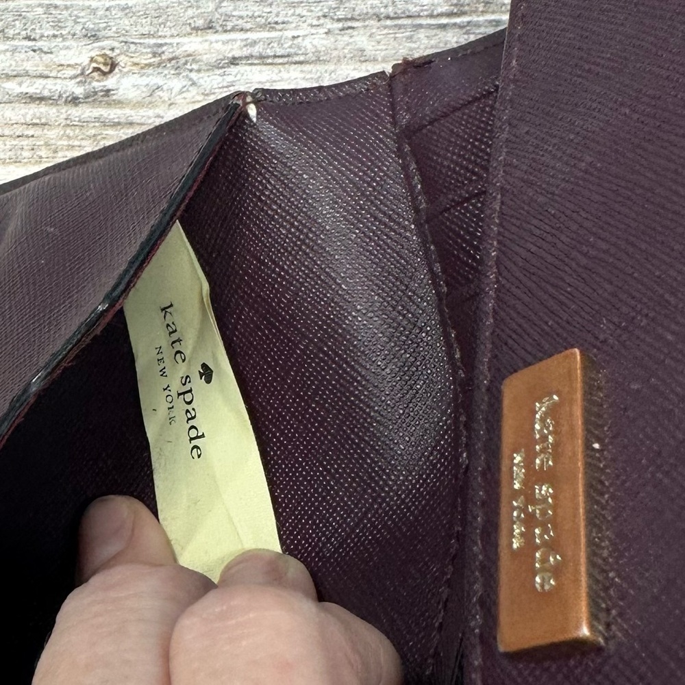 KATE SPADE New York Saffiano Burgundy Trifold Phone Wallet Clutch EUC - Picture 6 of 16